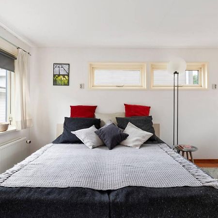 Authentic Dutch Houseboat In Amsterdam Zuid Βίλα Εξωτερικό φωτογραφία