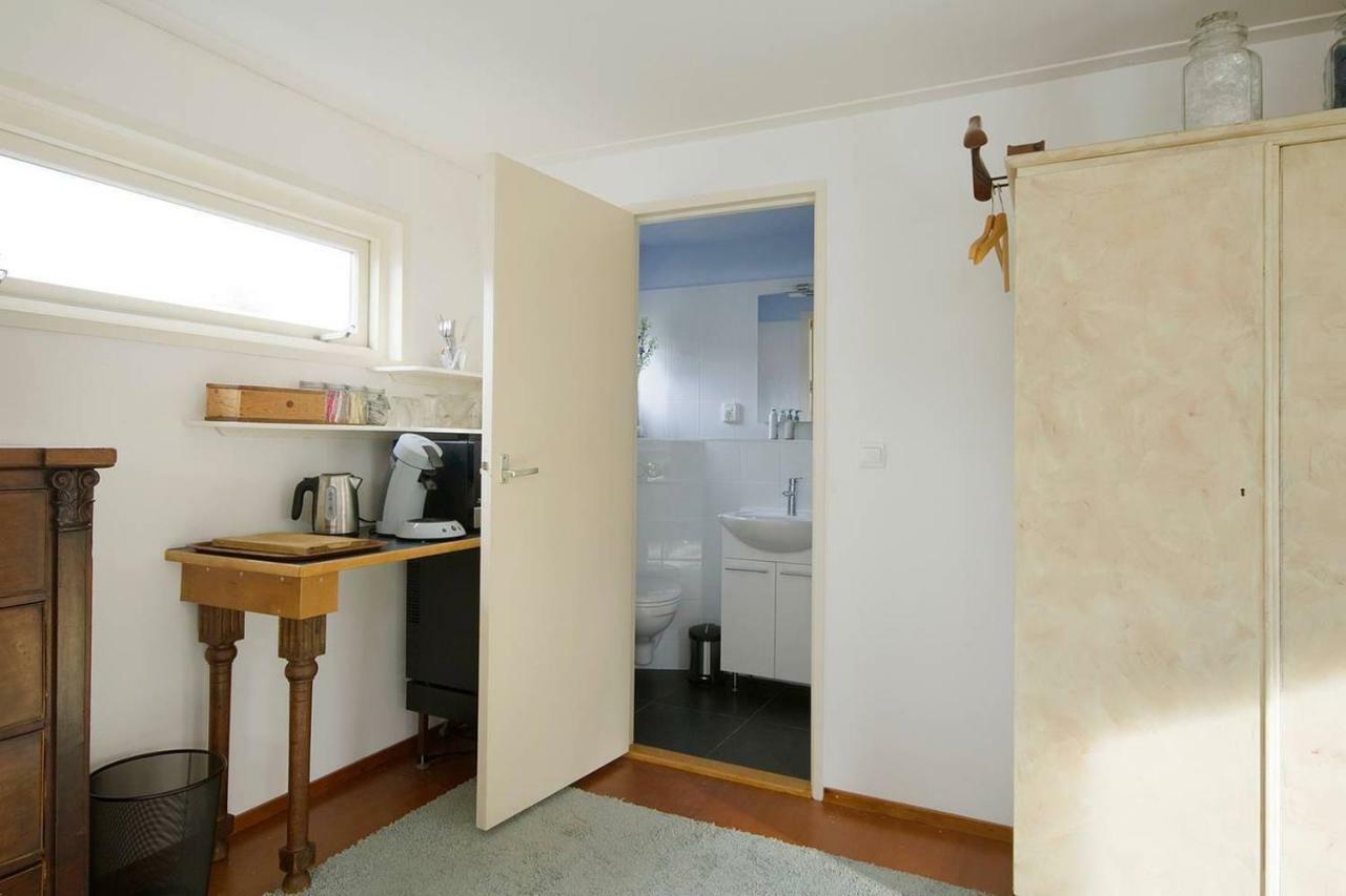 Authentic Dutch Houseboat In Amsterdam Zuid Βίλα Εξωτερικό φωτογραφία